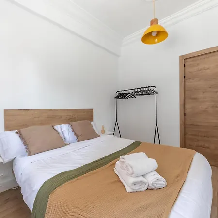 아파트 Urban & Cozy In